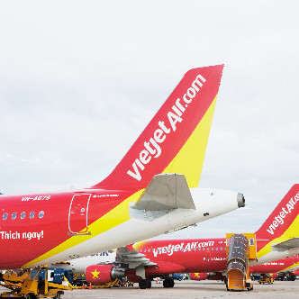 Doanh thu Vietjet từ hoạt động kinh doanh chính năm 2018 tăng 49%