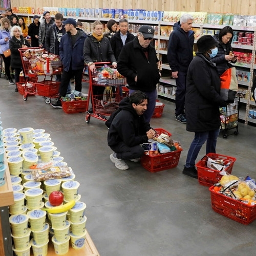 Fed hạ lãi suất khiến nhà đầu tư càng lo sợ