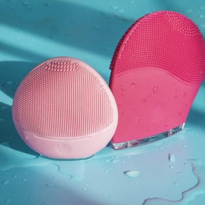 Halio Sensitive sánh vai Halio tạo làn sóng máy rửa mặt mới