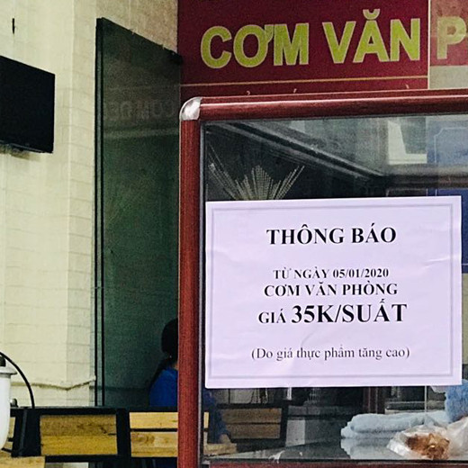 Hàng quán, dịch vụ làm đẹp tăng giá trước Tết