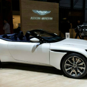 Hãng siêu xe Aston Martin chuẩn bị IPO