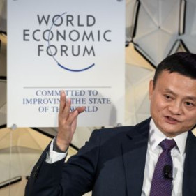 Jack Ma: 'Tôi tuyển người thông minh hơn mình'