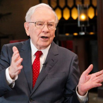 Món quà bí mật trong ví đấu giá của Warren Buffett