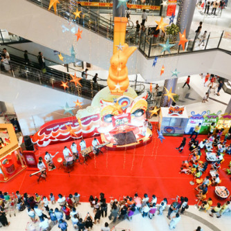 Người Hà Nội đón Trung thu sớm tại Aeon Mall Long Biên