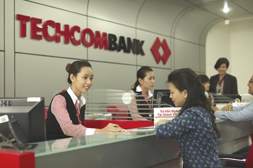 Nhiều sếp Techcombank mạnh tay gom cổ phiếu trong đợt bán ESOP