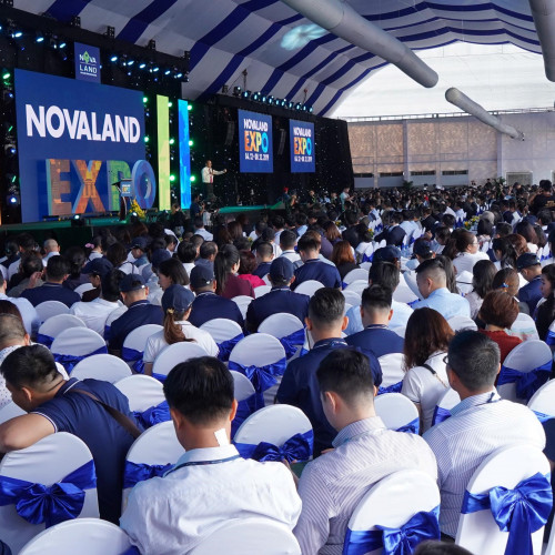 Novaland Expo 2019 thu hút hàng nghìn khách trong ngày khai mạc