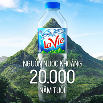 Nước khoáng thiên nhiên La Vie lấy từ mạch nước ngầm 20.000 năm