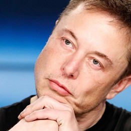 Ông chủ Tesla ngủ trên sàn nhà máy