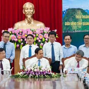 Quảng Ninh đưa thanh toán không tiền mặt vào chính quyền điện tử