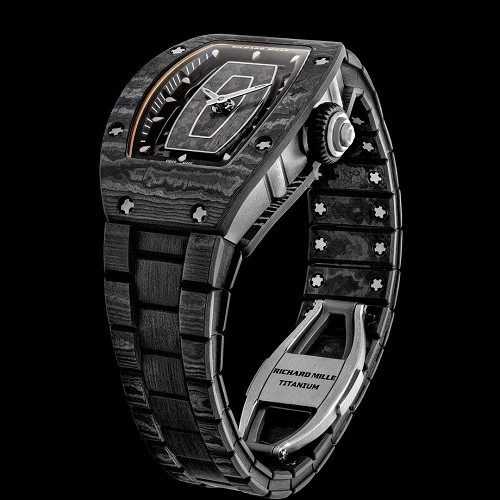 Richard Mille lần đầu ra mắt dây đồng hồ carbon TPT siêu nhẹ