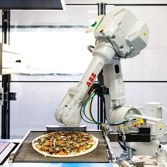 Robot làm bánh pizza được Softbank đầu tư 375 triệu USD