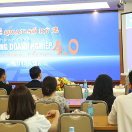 Sacombank trao thưởng đợt hai chương trình 'Ngân hàng doanh nghiệp 4.0'