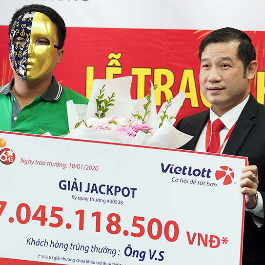 Tài xế GrabBike trúng Jackpot hơn 57 tỷ đồng