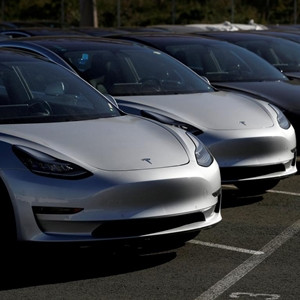 Tesla thiệt thòi vì chiến tranh thương mại Mỹ - Trung