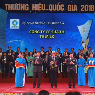 TH 3 lần đạt thương hiệu quốc gia từ chiến lược sữa tươi sạch