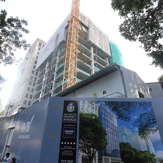 Tháp văn phòng Friendship Tower cất nóc sau 9 tháng khởi công