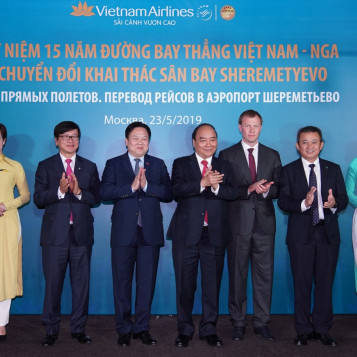 Thủ tướng: Vietnam Airlines phải là cầu nối cầu hàng không Việt Nam - Nga