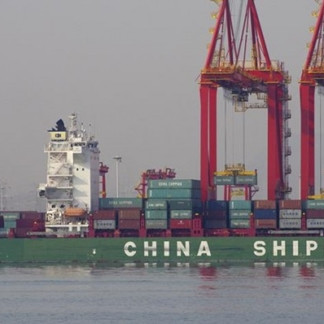 Tiền Trung Quốc vào Mỹ giảm hơn 90%