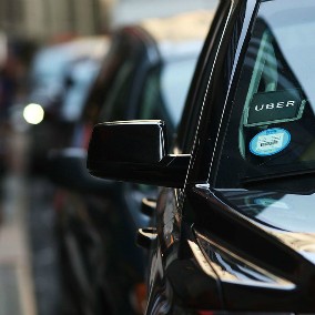 Toan tính đằng sau quyết định rút lui của Uber