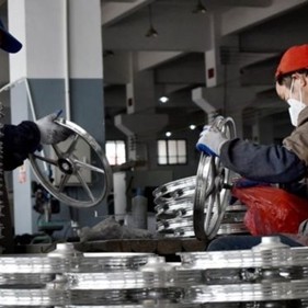 Trung Quốc đặt mục tiêu tăng trưởng quanh 6,5%