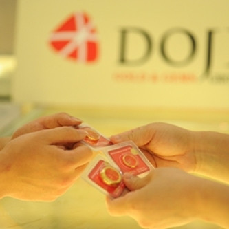 USD ghìm giá vàng thế giới ở đáy 5 tuần