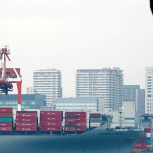 Vì Mỹ - Trung, xuất khẩu của Nhật lần đầu giảm sau 2 năm