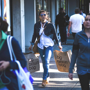 Ví tiền người Mỹ có thể hao 10 lần vì đòn thuế mới của ông Trump