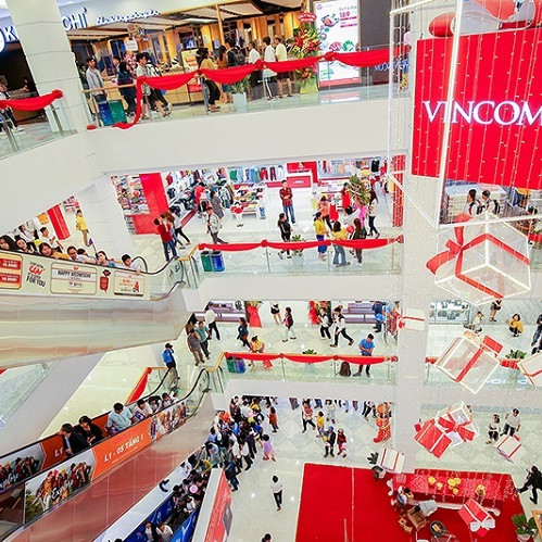 Vincom Retail khai trương ba trung tâm thương mại mới